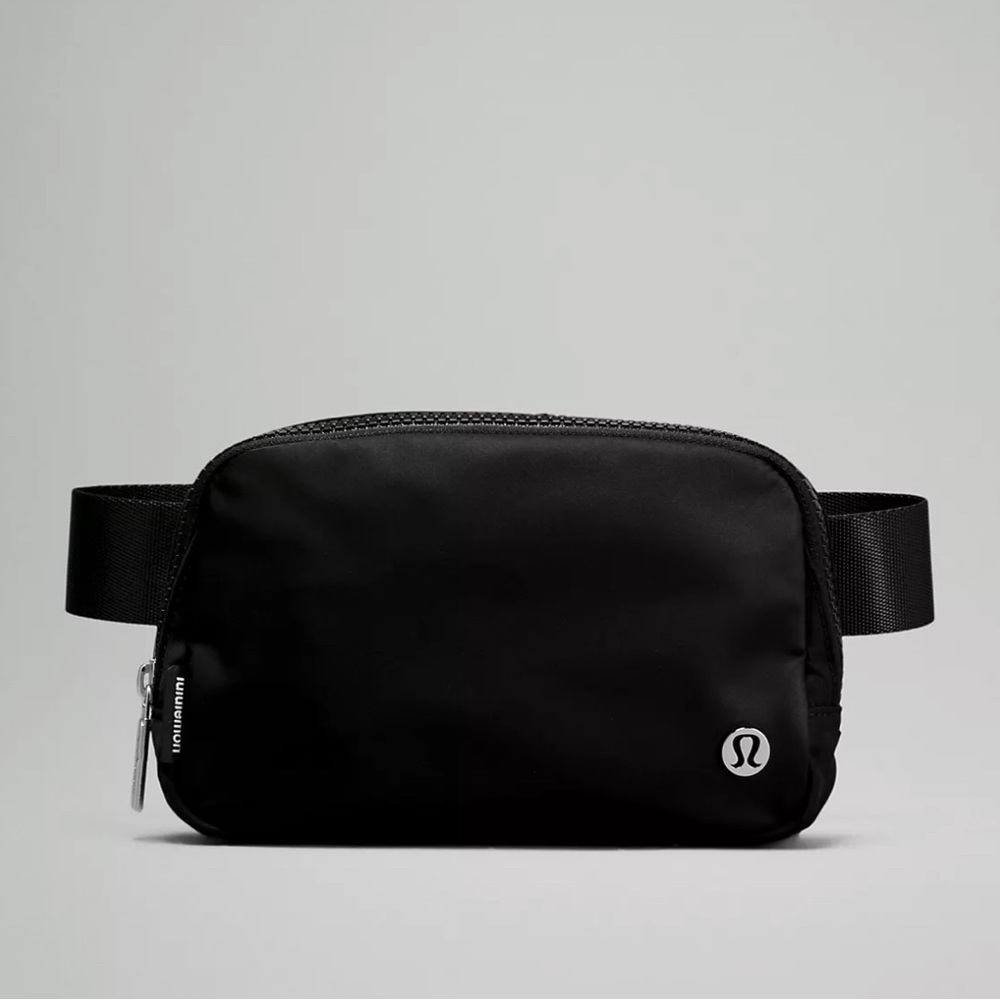 Lululemon Belt Bag 🖤